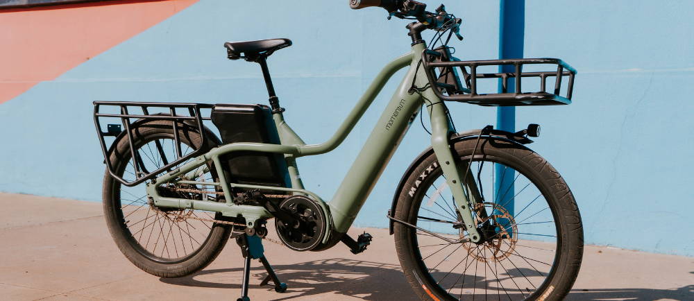 Momentum electric cargo bike