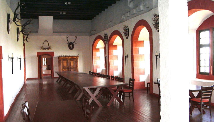 burg ronneburg kemenatensaal