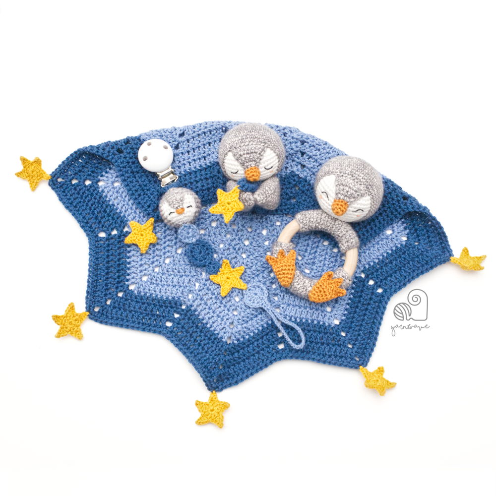 Peter the Penguin baby set
