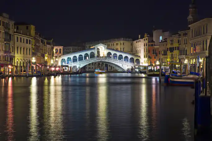 Small Group Tour of Venice by Night With an Expert Local Guide