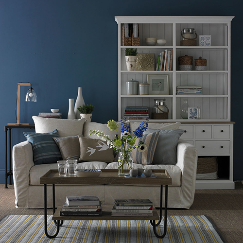 classic-blue-living-room