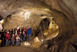 dechenhöhle rundgang