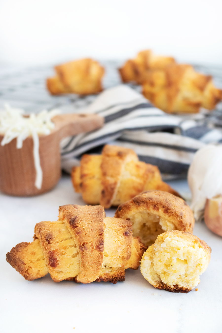 keto crescent rolls