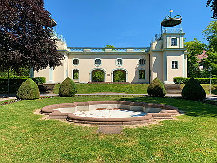  Karlsruhe
- Hier sehen Sie den Belvedere am Augsteiner in Bruchsal. Erfahren Sie mehr über den Kauf oder Verkauf eines Mehrfamilienhauses in Bruchsal.