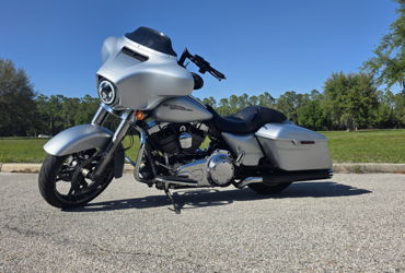 2014 HARLEY-DAVIDSON FLHX STREET GLIDE motorcycle for rent near Lakeland, FL