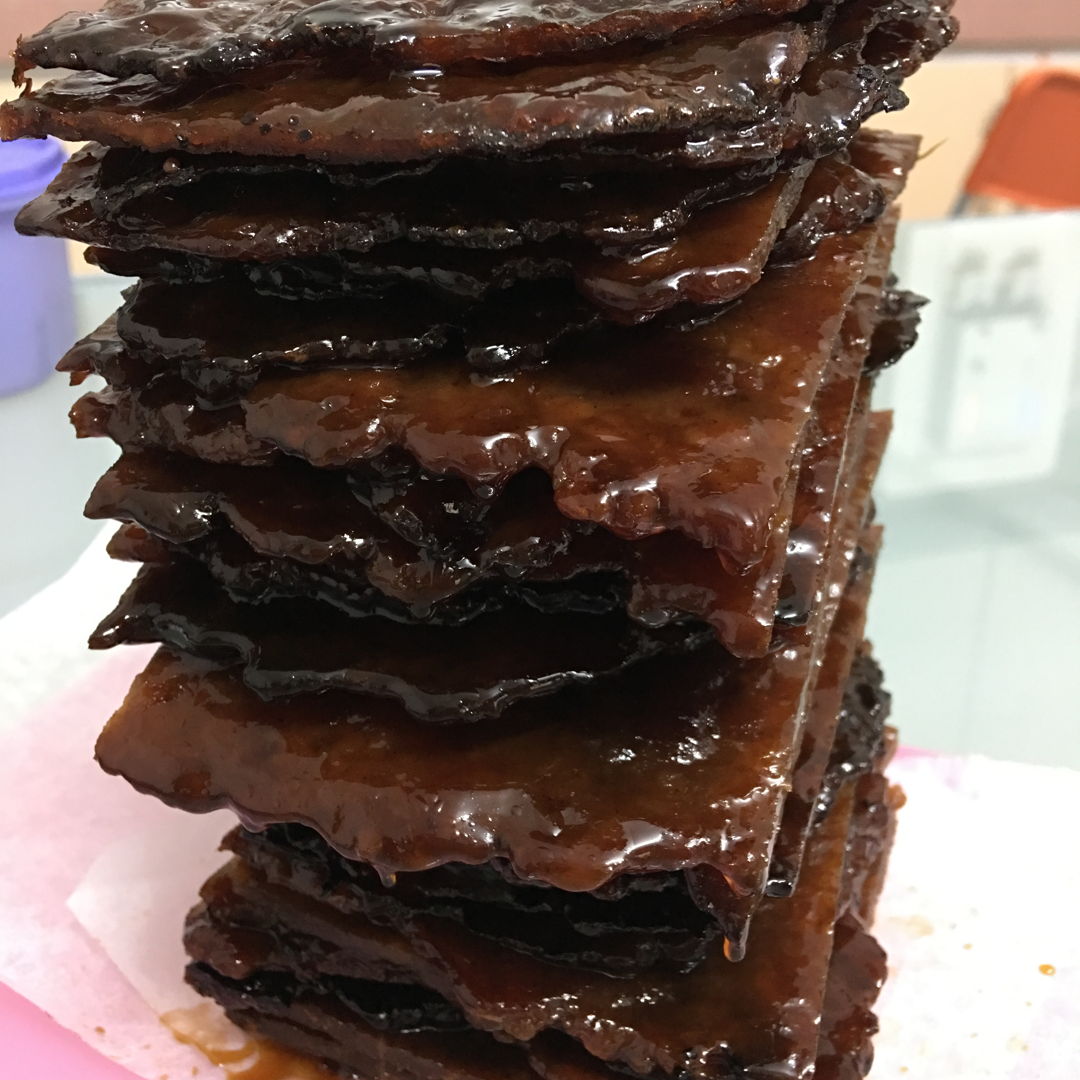 A tower of good looking Bak Kwa. They are juicy, smell great and taste marvellous.  

Love it lotssssssss!!!!!! 

