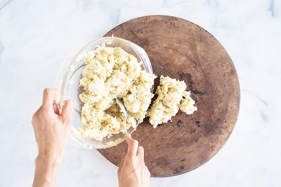 keto cauliflower pizza crust