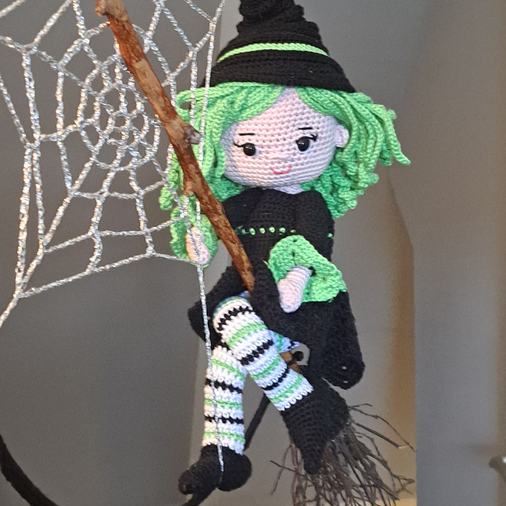 Witch Mina