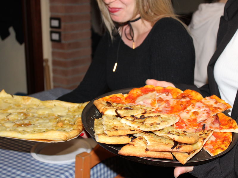 Cooking Classes Cortona: Getting hands-on in the hills: pizza and tiramisu in Cortona