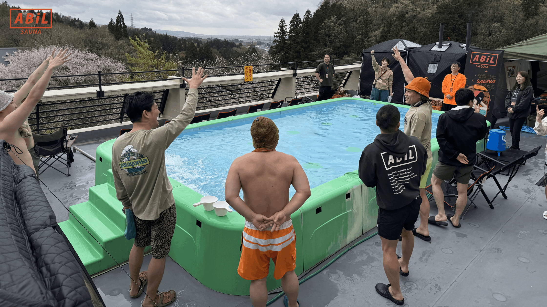 RYOKAN de ABiLイベントの最初に行ったじゃんけん大会の様子