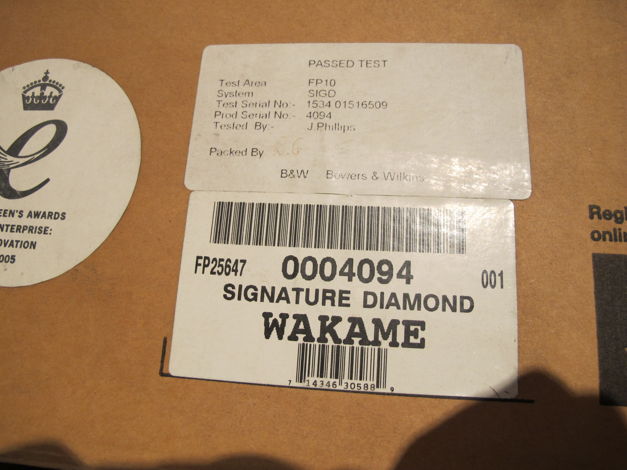 B&W (Bowers & Wilkins) Signature Diamond NIB. Rare Coll...