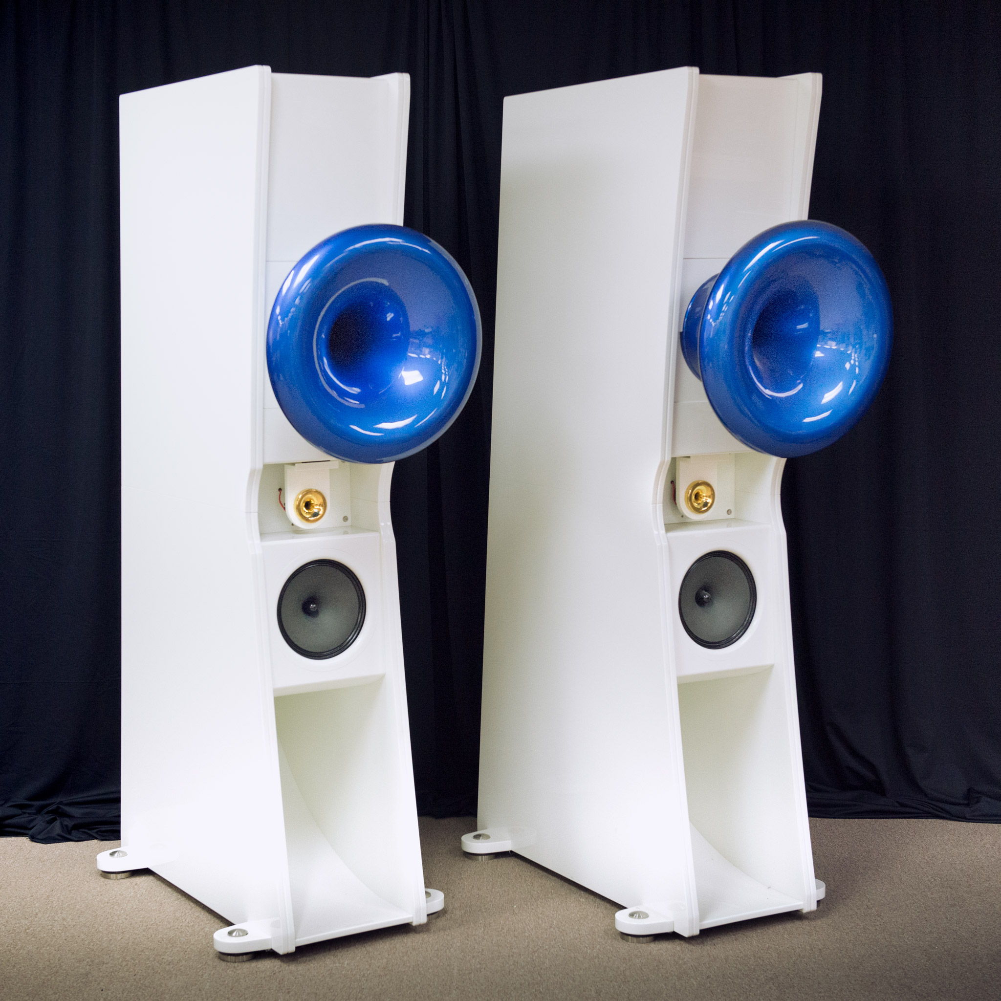 Cessaro speakers hot sale