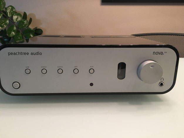 Peachtree Audio Nova 125 Black     Lower price!