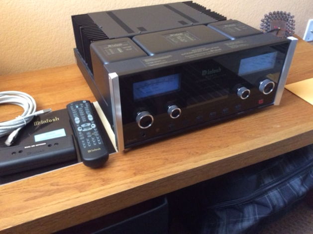 MA-6600 with accessories (the original double box and power cord are included but not shown)
