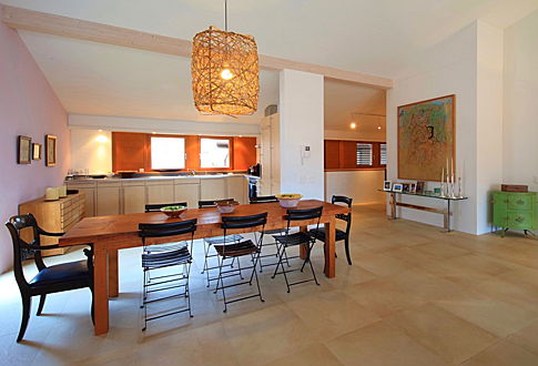  Ascona
- Essbereich mit Küche