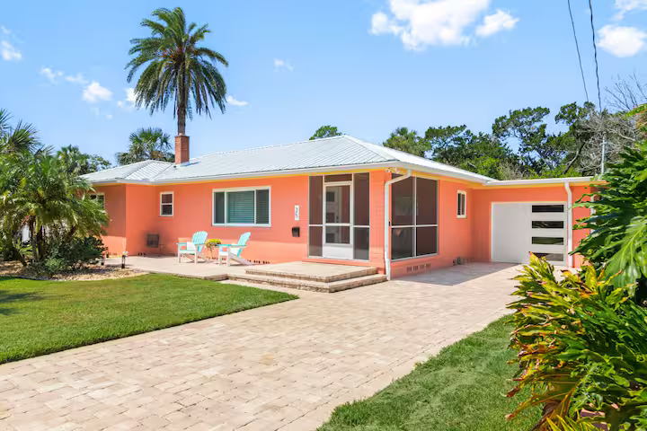 HGTV Pool House Retreat