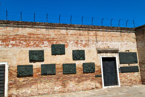 Jewish Ghetto Walking Tour