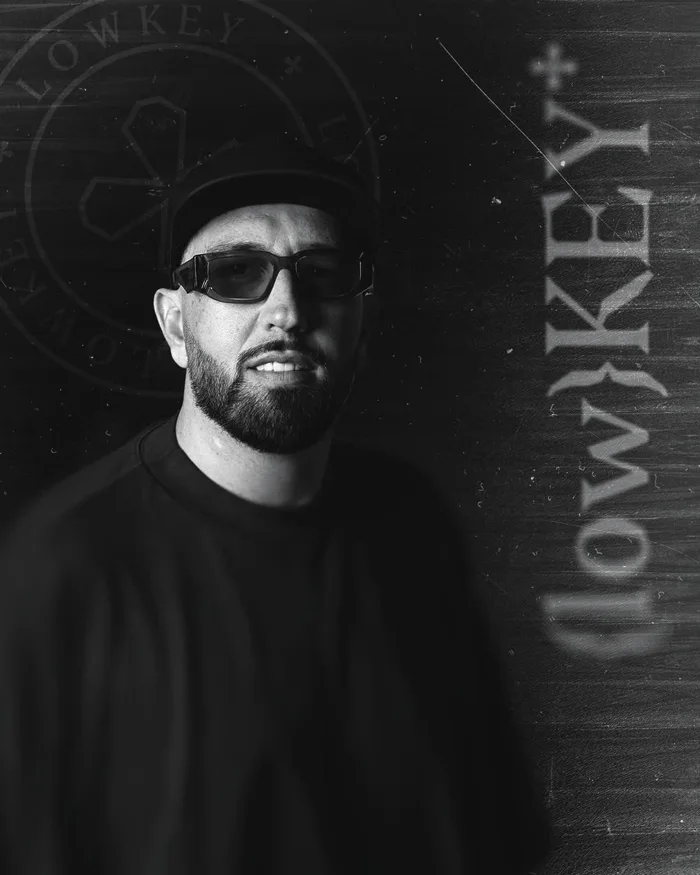 Rafa Barrios - Lowkey in the Library