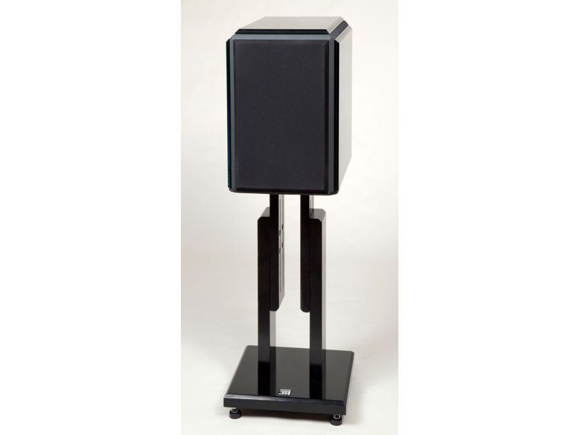 Reference 3A REFLECTOR pinnacle & finest monitor under $20,000 incredibly accurate, detailed Full sound