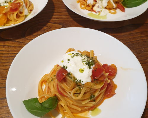 Cooking classes Leghorn: Discover the secrets of Italian cuisine: hands-on course