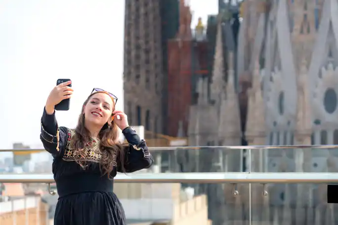 Sagrada Familia Skip-the-Line Guided Tour & Tickets