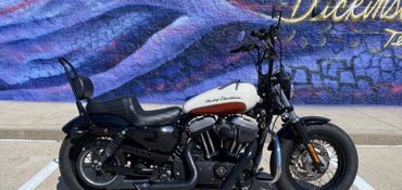 2014 HARLEY-DAVIDSON XL1200X FORTY-EIGHT (VIVID BLACK) motorcycle for rent near Santa Fe, TX