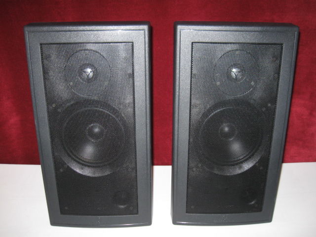 Linn store sekrit speakers