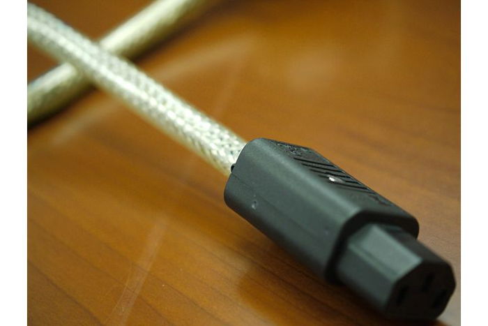 Burmester  Silver Power Cable