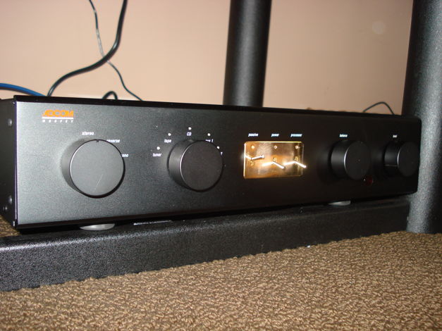 Adcom  GFP-750 Solid State Preamp