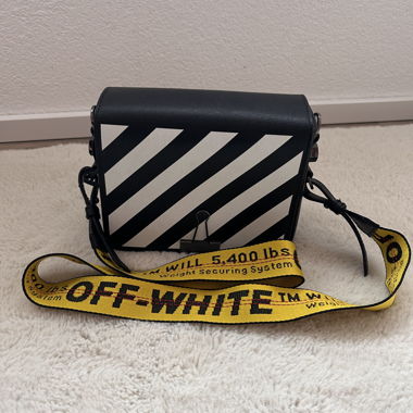 Off-White Handtasche
