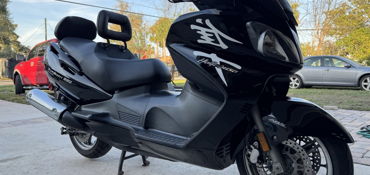 2008 SUZUKI AN650AK8 BURGMAN 650 EXECUTIVE motorcycle for rent near Tampa, FL