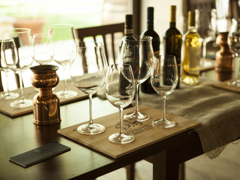 Food & Wine Tours Perugia: Ten minutes from Perugia: Tasting 6 wines and grappas