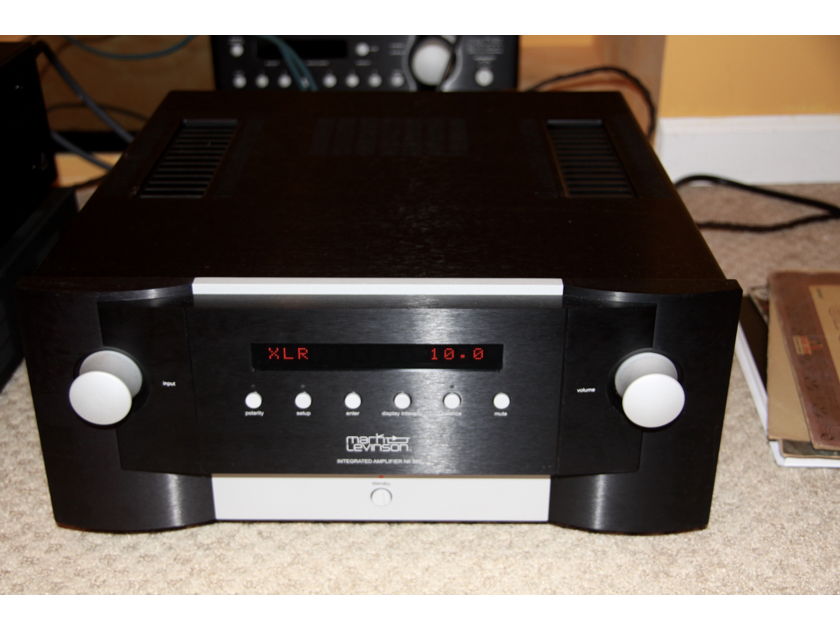 Mark Levinson No 585 Integrated MINT Like NEW