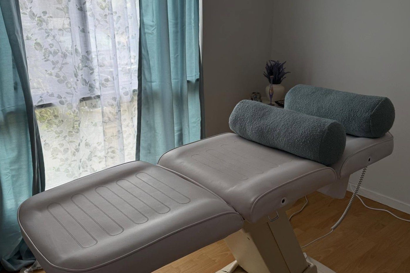 Papillon Massage - Voucher - Image 3
