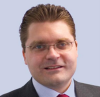 Alois Pirker: It seems that once the remaining time on a retention contract is close to three years, financial advisors no longer feel held back by these contracts.