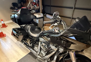 2022 HARLEY-DAVIDSON ROAD GLIDE motorcycle for rent near Huntington Beach, CA