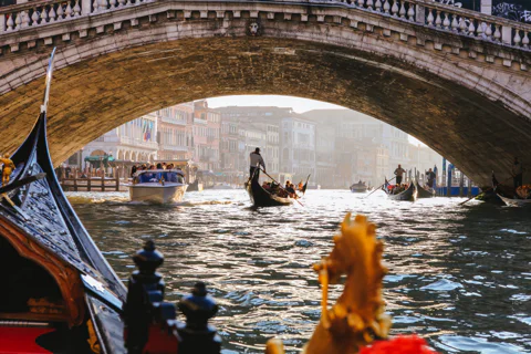 30-Minute Shared Gondola Ride through the Lagoon City - Silent Serenity