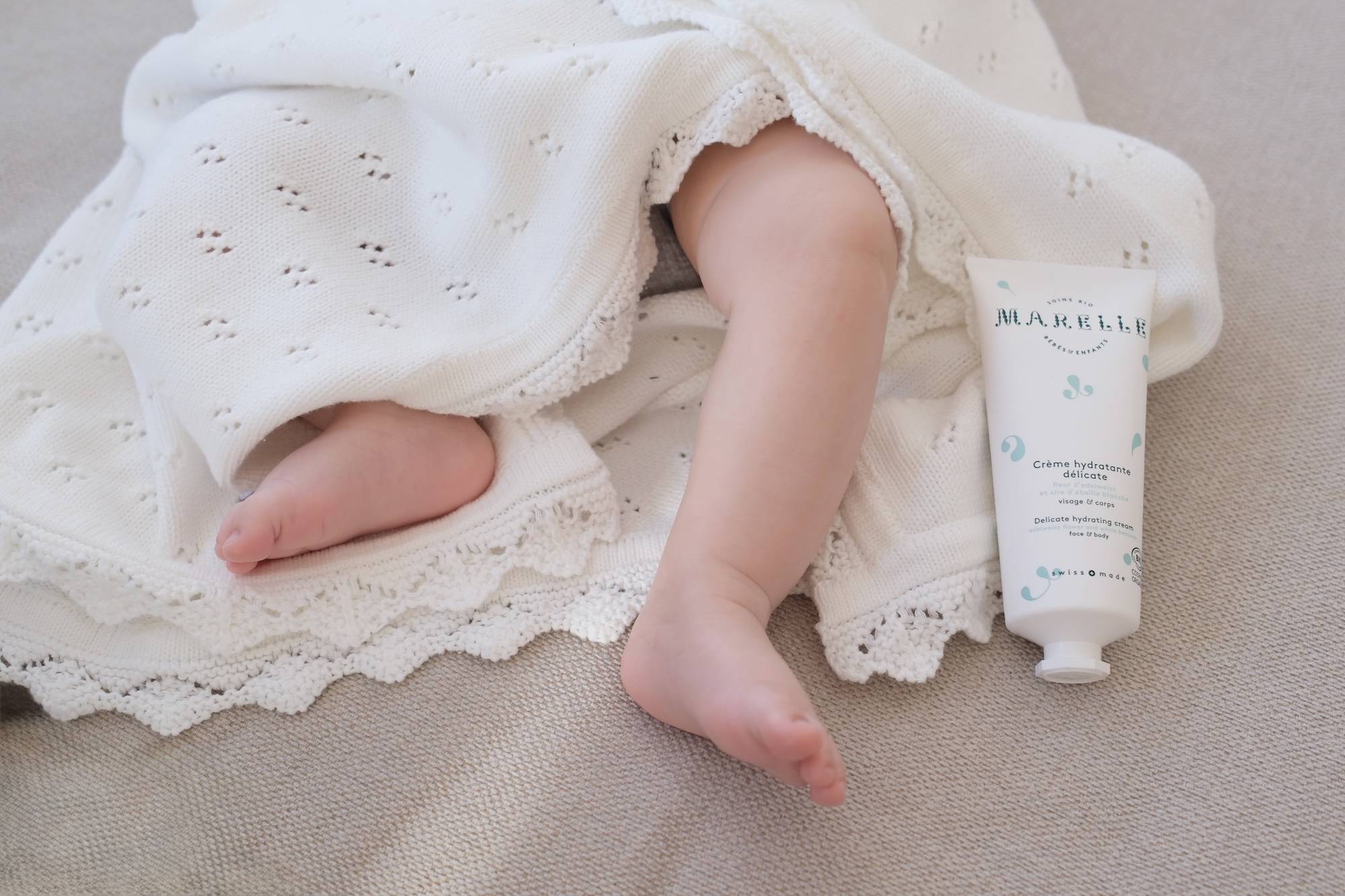 coffret cadeau doux confortable collaboration excellence marque suisse joli nous marelle swiss made swiss brand premium excellence qualité bébé nouveau né babyshower