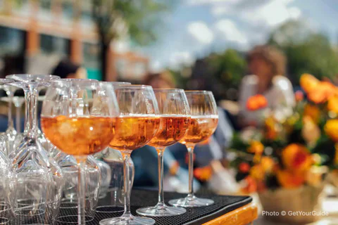 Refined Canal Cruise with Drinks & Cocktails Option