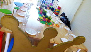 labyrinth kindermuseum geburtstags tisch