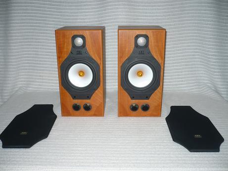 Monitor Audio Silver 4i bookshelf speakers cheap!