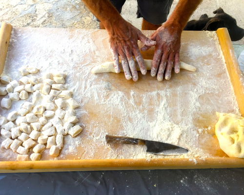 Corsi di cucina Lecce: Pittule salentine: tradizione e sapore unico