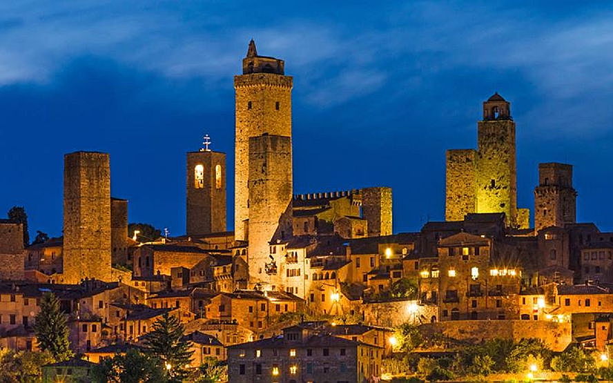  Siena (SI)
- San Gimignano by night. Siena, Tuscany, Italy