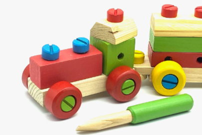 Wooden Train Nut Combination with Puzzle Shapes Stacking Train-52 pieces - Image 6