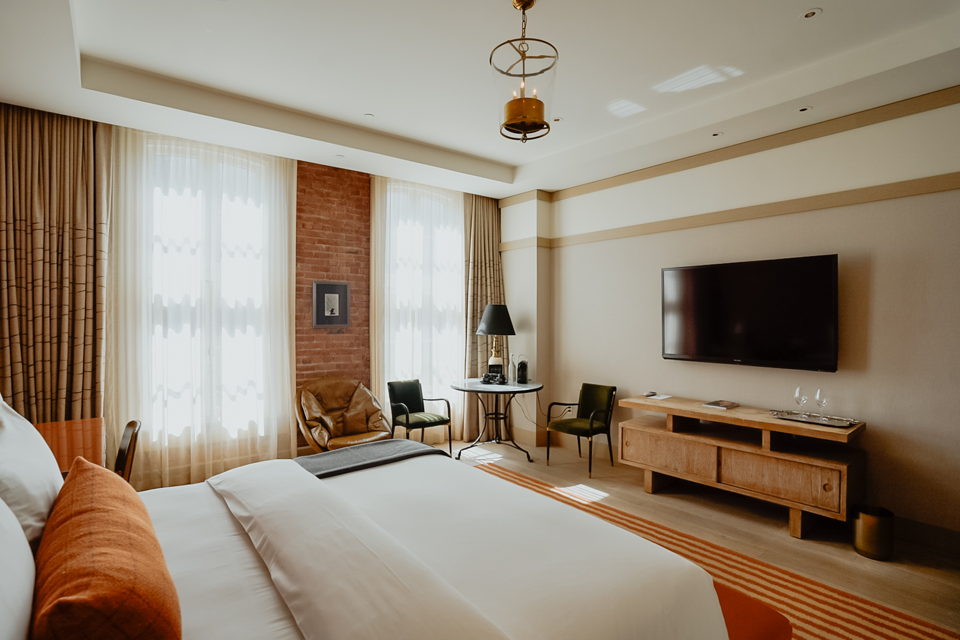 Suite Bathroom