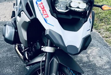 2022 BMW R 1250 GS motorcycle for rent near NAPLES, FL