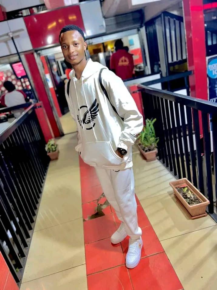 ONAMBELE NAMA ZACHARIE DIMITRi