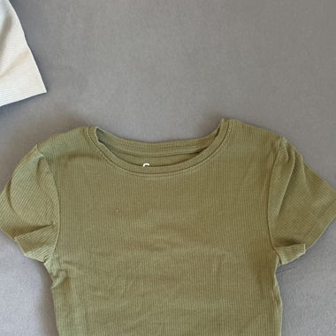 New Yorker crop top