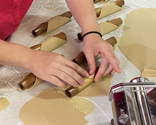Corsi di cucina Partanna: Il Cannolo: dolce mito della pasticceria siciliana 