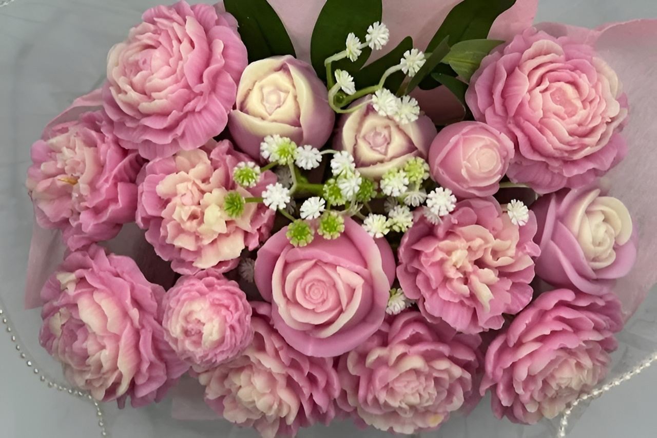 Strawberry & Vanilla Soap Flower Bouquet - Image 2